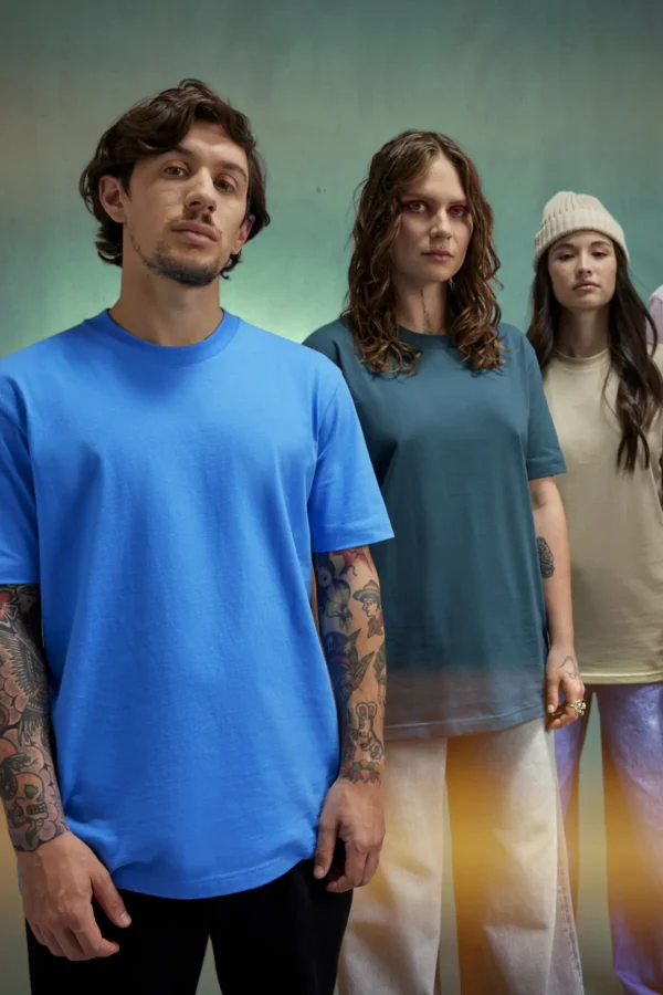 B & C Collection - B&C E220 T-Shirt - Image 7